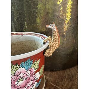 Land & Sea Nature Series Giraffe Pot Hugger Figurine Garden Planter Decor